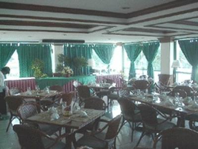 Days Hotel Mactan Cebu Мактан Ресторан фото